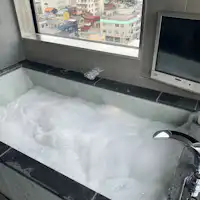 Château Noir บับเบิลบาธและบอดี้วอช