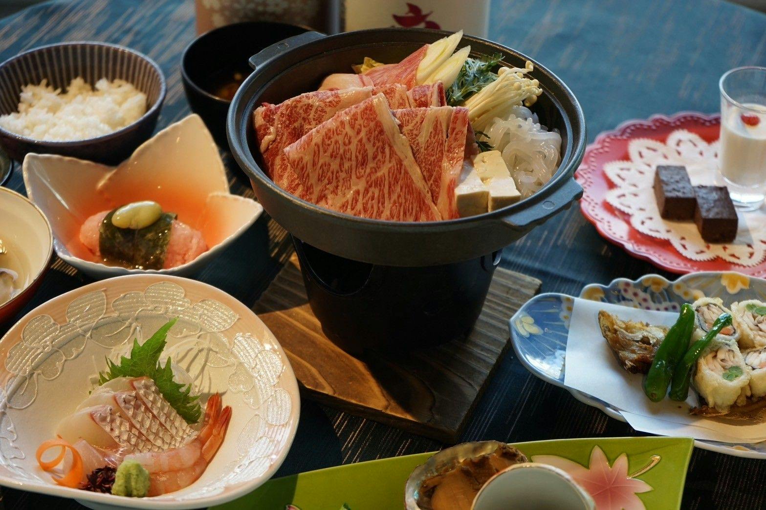 月のホテル