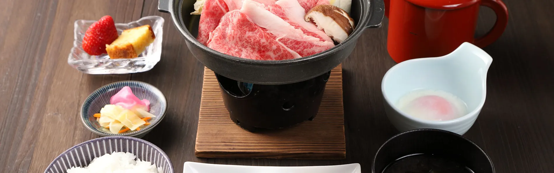 月のホテル