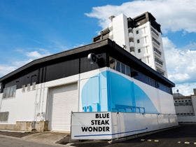 BLUE STEAK WONDER 沖縄北谷