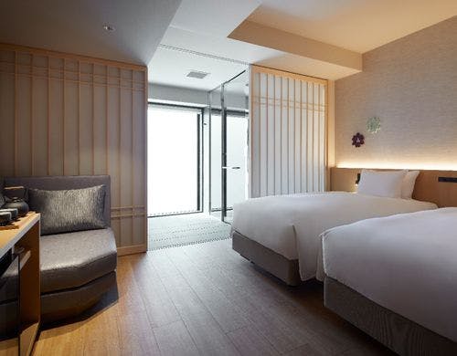 コーナーツイン（ユニバーサル）