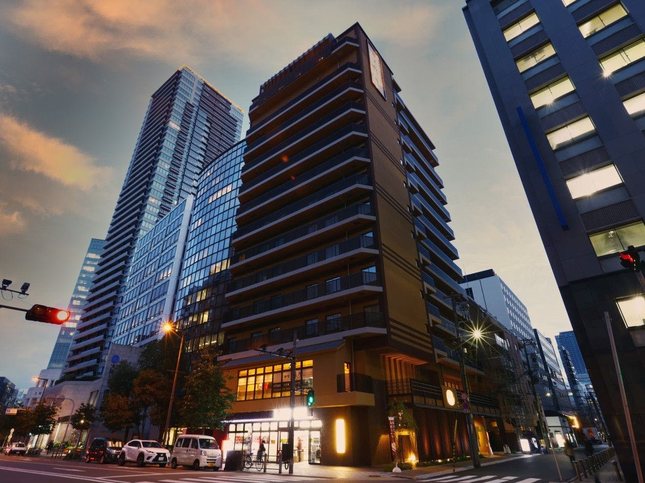 【ภายนอก】กลางคืน