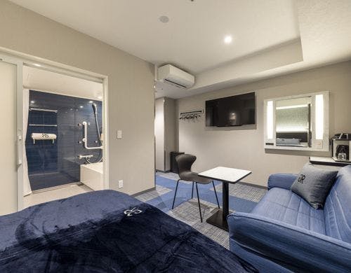 ユニバーサルダブル