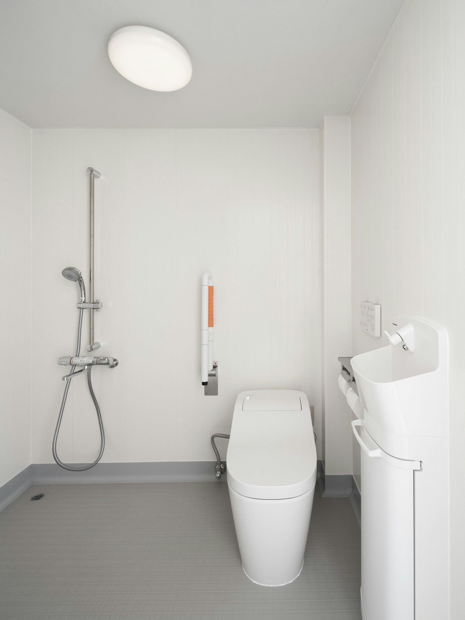 ห้องน้ำ (ห้องอเนกประสงค์)