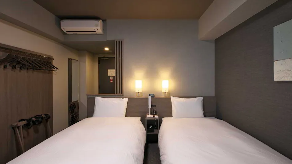 Hotel Route-Inn Suzaka