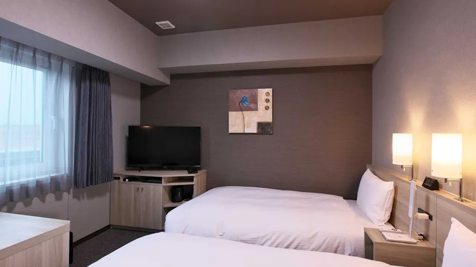 Hotel Route-Inn Suzaka