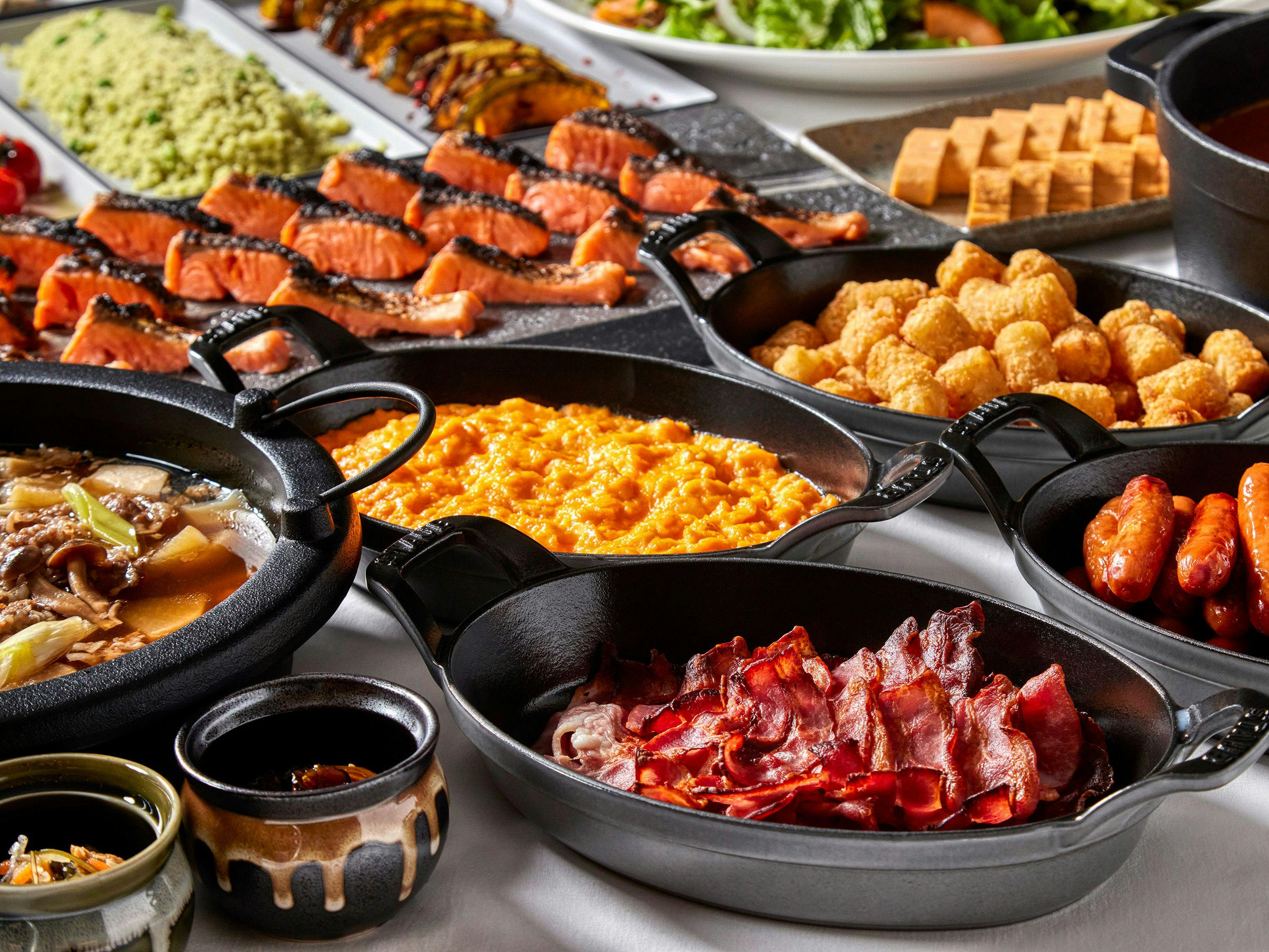 朝食ビュッフェ |