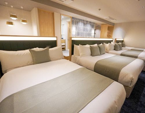 【デラックスファミリースイート】客室内