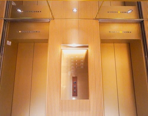 エレベーター