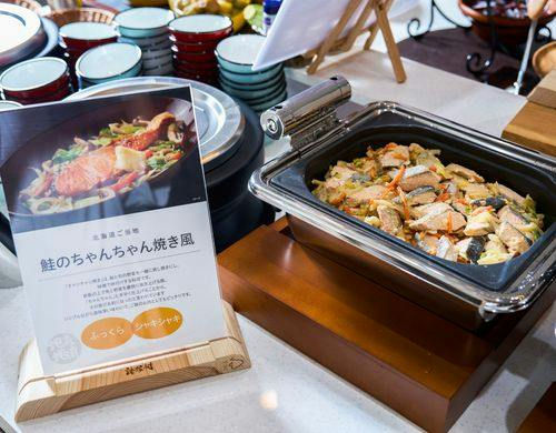 朝食
