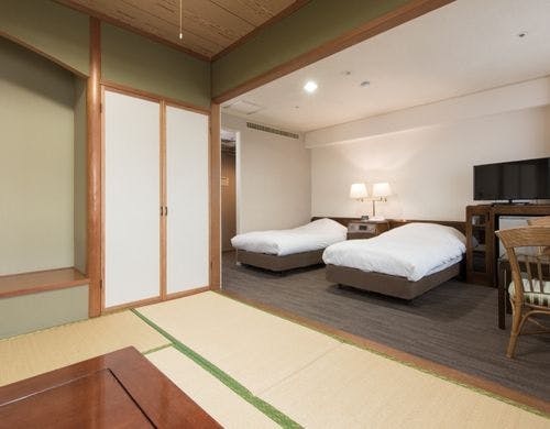 和室６畳＋ツインベッド