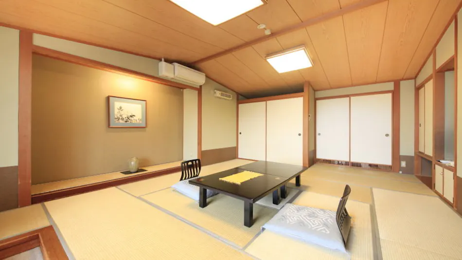 Hotel Isobe Garden, The Tongue-Cut Sparrow Inn