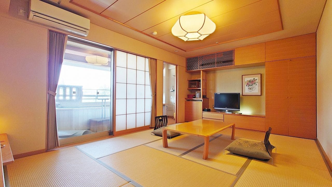 Hotel Isobe Garden, The Tongue-Cut Sparrow Inn