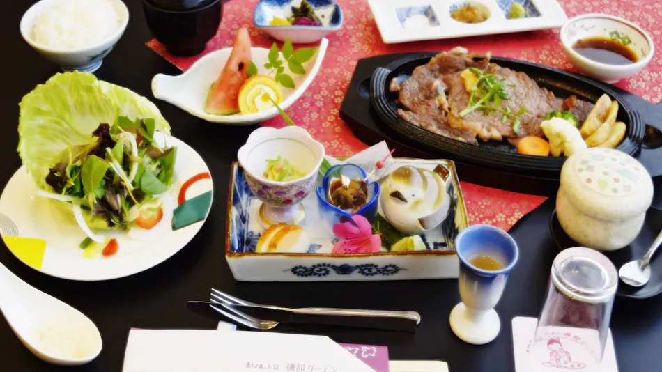 Hotel Isobe Garden, The Tongue-Cut Sparrow Inn