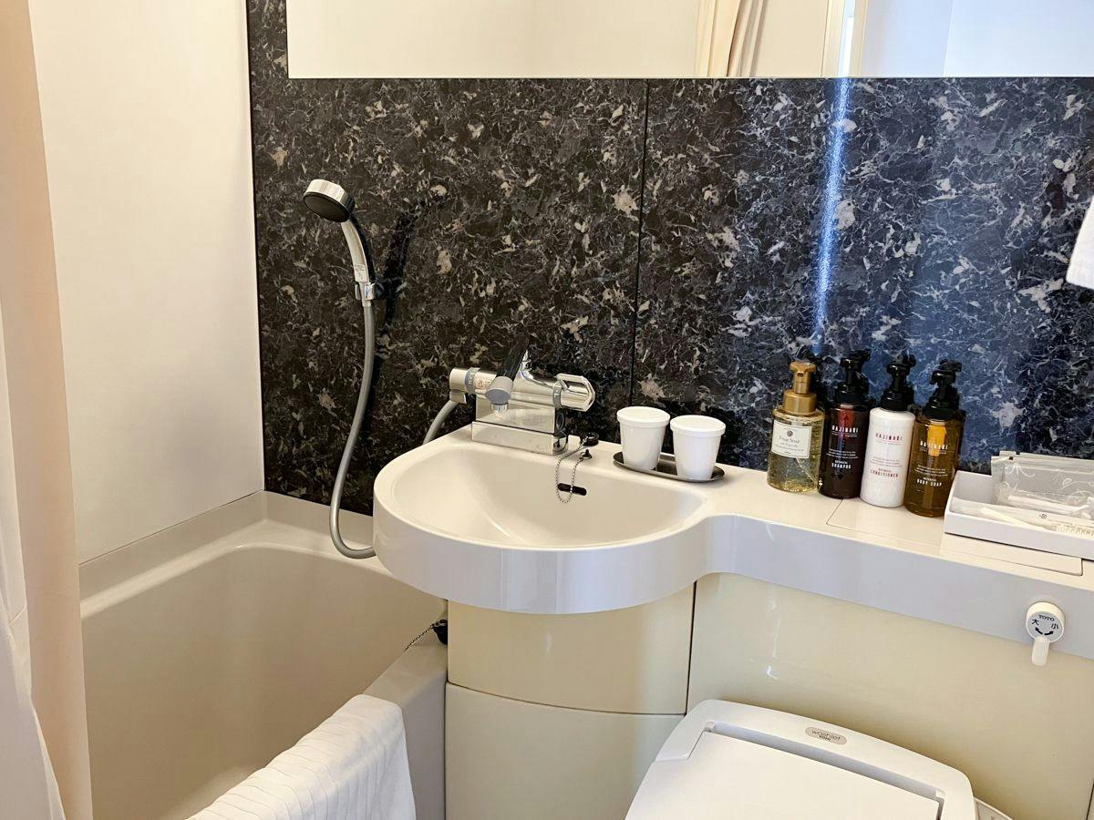 Hotel Livemax Budget Hiratsuka Ekimae