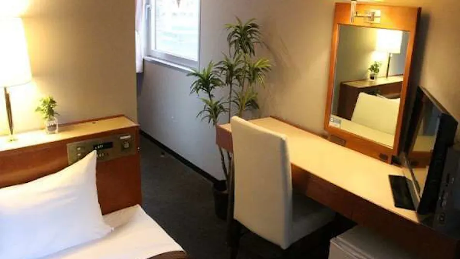 Hotel Livemax Budget Hiratsuka Ekimae