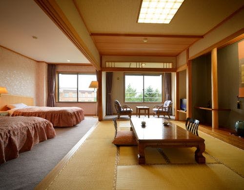 【特別和洋室】ツイン＋10畳 最上階♪