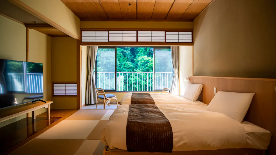Hakone Pax Yoshino