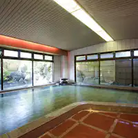 ห้องอาบน้ำสาธารณะ 'คุเรไน'