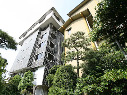 ภายนอกของ Chikujukaku