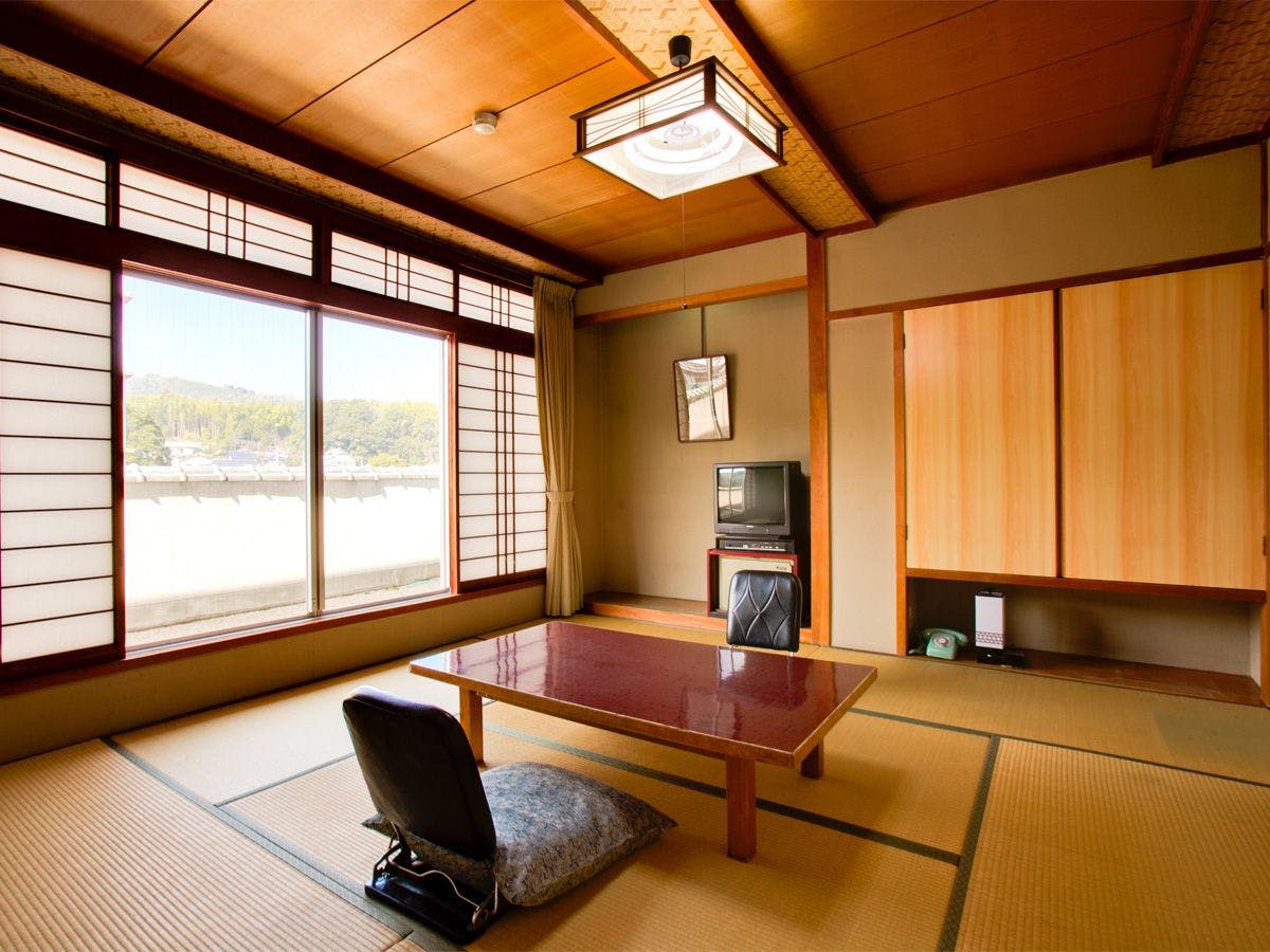 ■吉泉亭 (ห้องพักสไตล์ญี่ปุ่น 8-10 เสื่อทาทามิ พร้อมห้องน้ำและห้องสุขา)