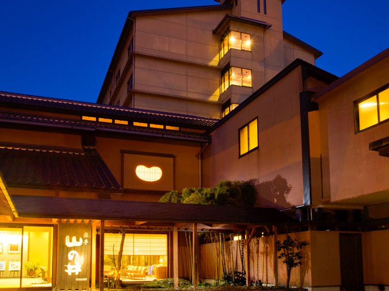 ภายนอก (กลางคืน)