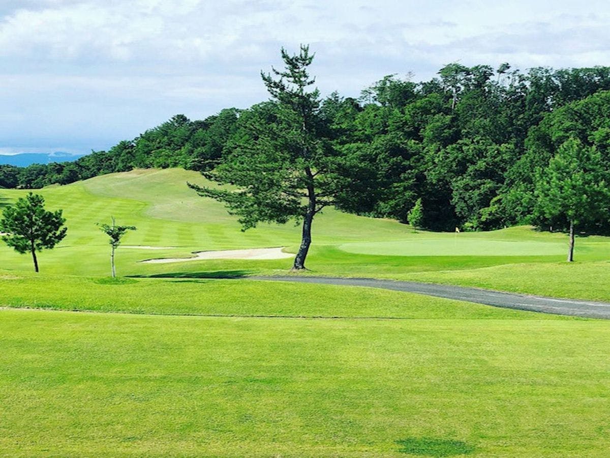 ■Lapangan Golf Seta / Sekitar 14 menit berkendara, 7,8 km