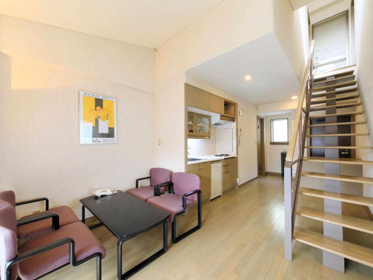 ชั้น 2 อาคารอีสต์เวสต์