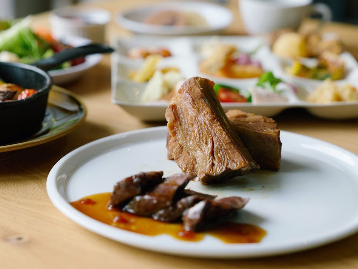 【อาหารเย็น】กริลล์พิเศษ & ฮาล์ฟบุฟเฟต์