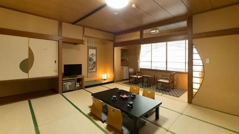 Awara Onsen Guraba-tei Tsukimi Roten no Yado