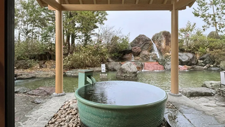 Awara Onsen Guraba-tei Tsukimi Roten no Yado