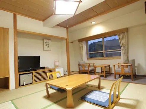 ห้องสไตล์ญี่ปุ่นที่เงียบสงบสำหรับการพักผ่อน