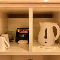 กาต้มน้ำในห้องพัก, สิ่งอำนวยความสะดวก
