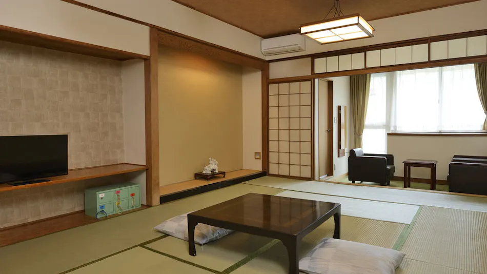 Riverside Ueda Inn