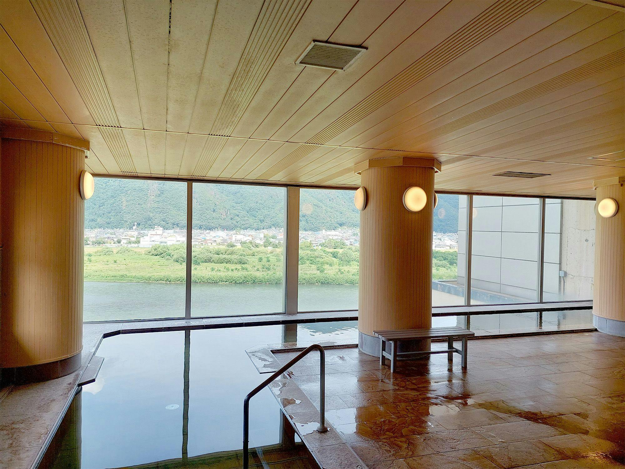 Riverside Ueda Inn