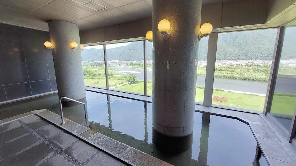 Riverside Ueda Inn