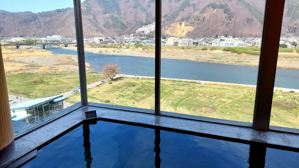 Riverside Ueda Inn