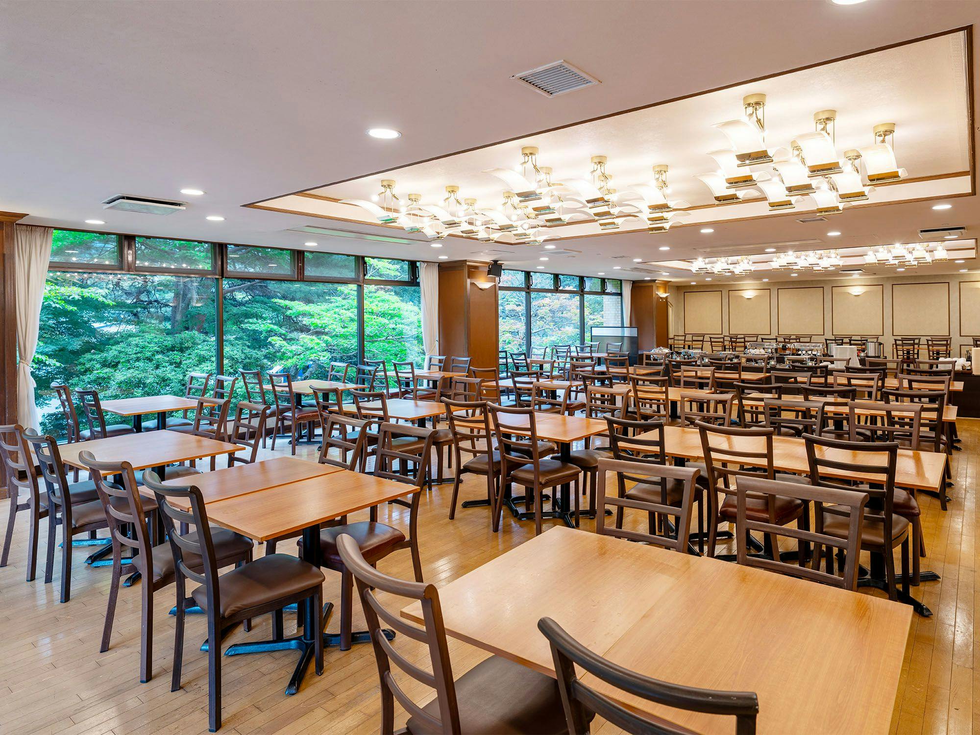 Tempat restoran