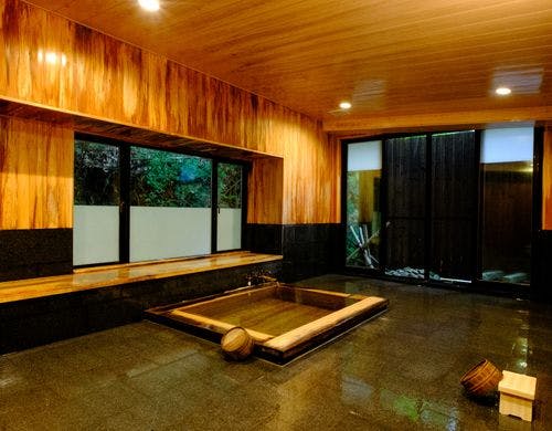 特別室(檜風呂)