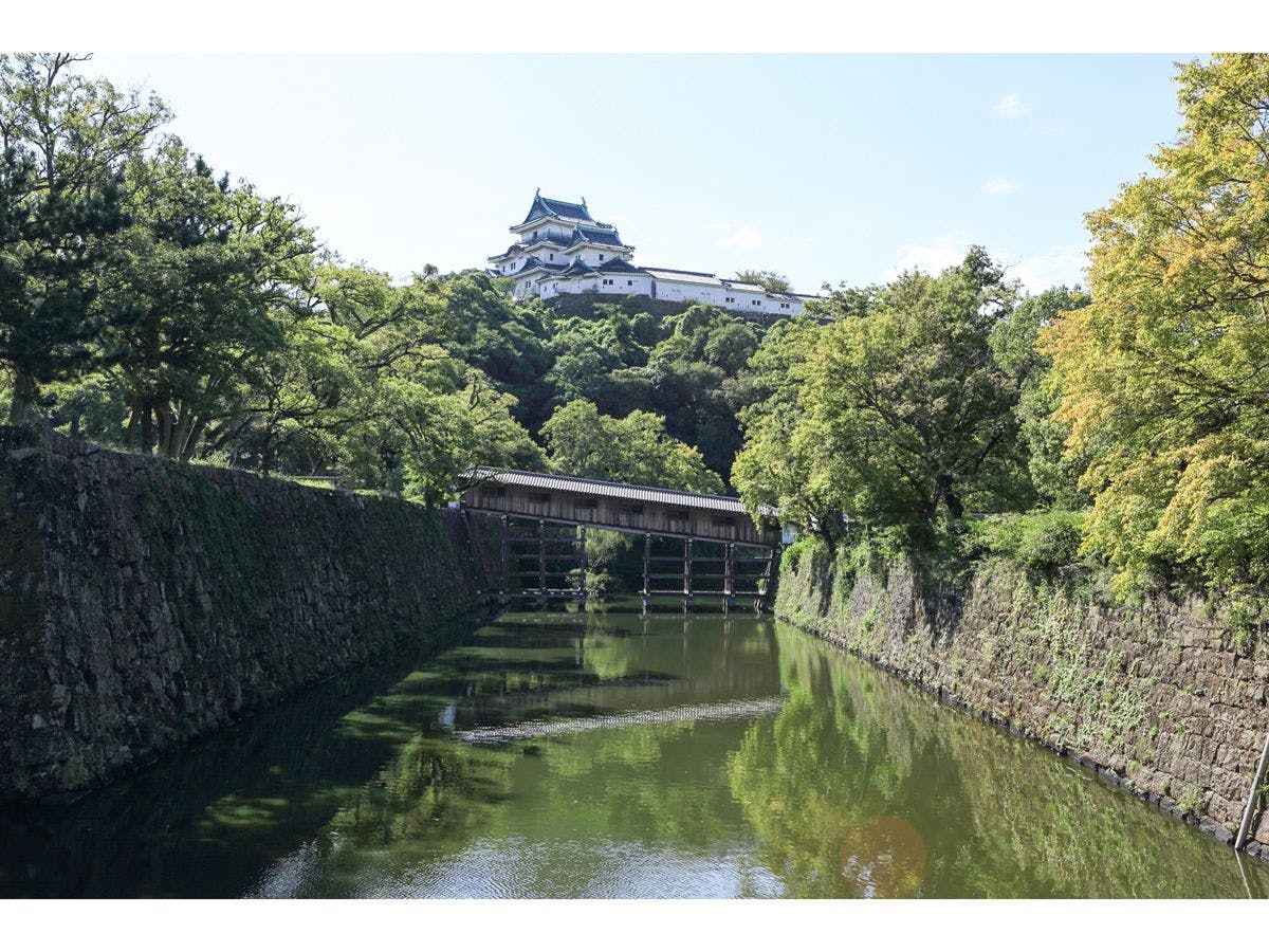 มีจุดที่ดีสำหรับการถ่ายภาพที่ปราสาทวาคายามะ