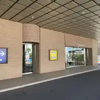 ทางเข้าหลัก