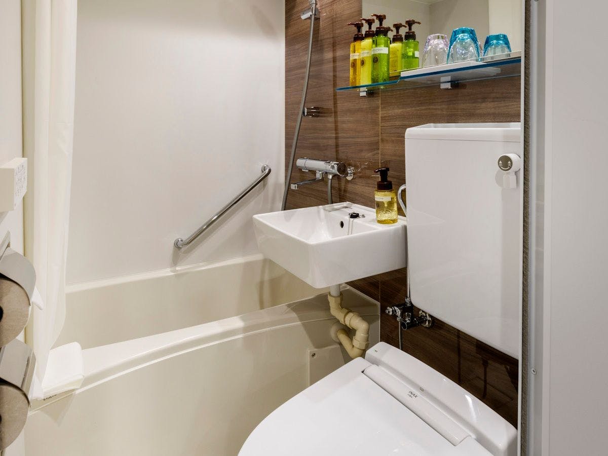 ห้องน้ำ (ห้องเตียงคู่)