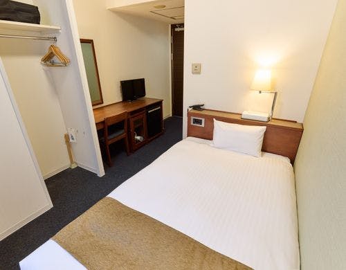 【喫煙】スモールシングルルーム(13.6平米)