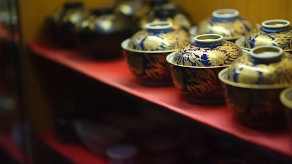 Akayu Onsen Art Museum-like Inn Ryokan Yamato-ya