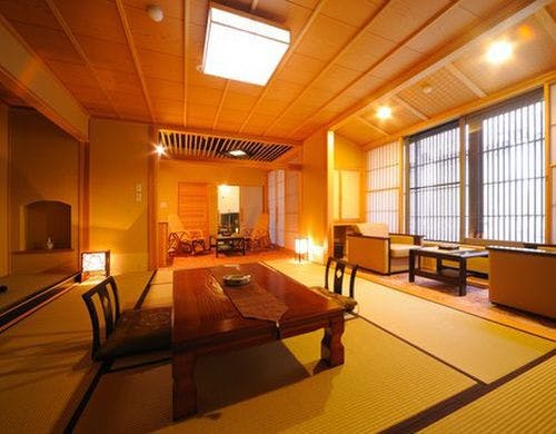 上質な和の空間に心が癒されます。部屋付き
