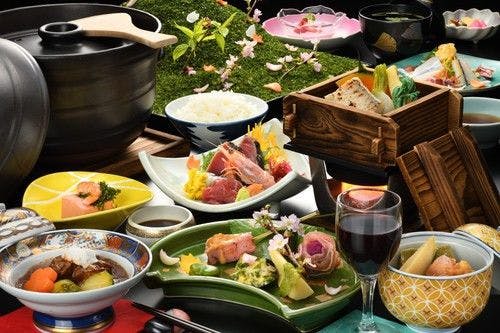 อาหารฤดูใบไม้ผลิที่ใช้วัตถุดิบตามฤดูกาลที่ให้ความรู้สึกถึงการมาถึงของฤดูใบไม้ผลิ