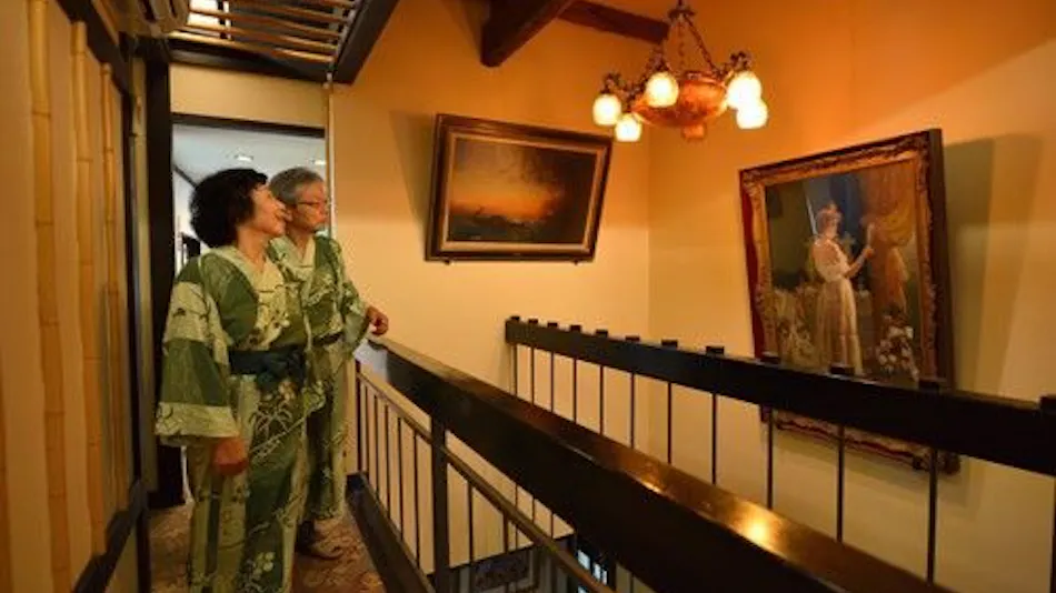 Akayu Onsen Art Museum-like Inn Ryokan Yamato-ya