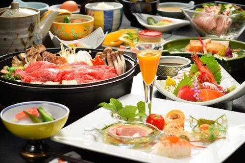 Akayu Onsen Art Museum-like Inn Ryokan Yamato-ya