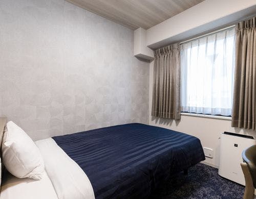 本館セミダブル（全室禁煙）2024年全面改装