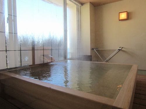 露天風呂付客室「孟春（もうしゅん）の間」